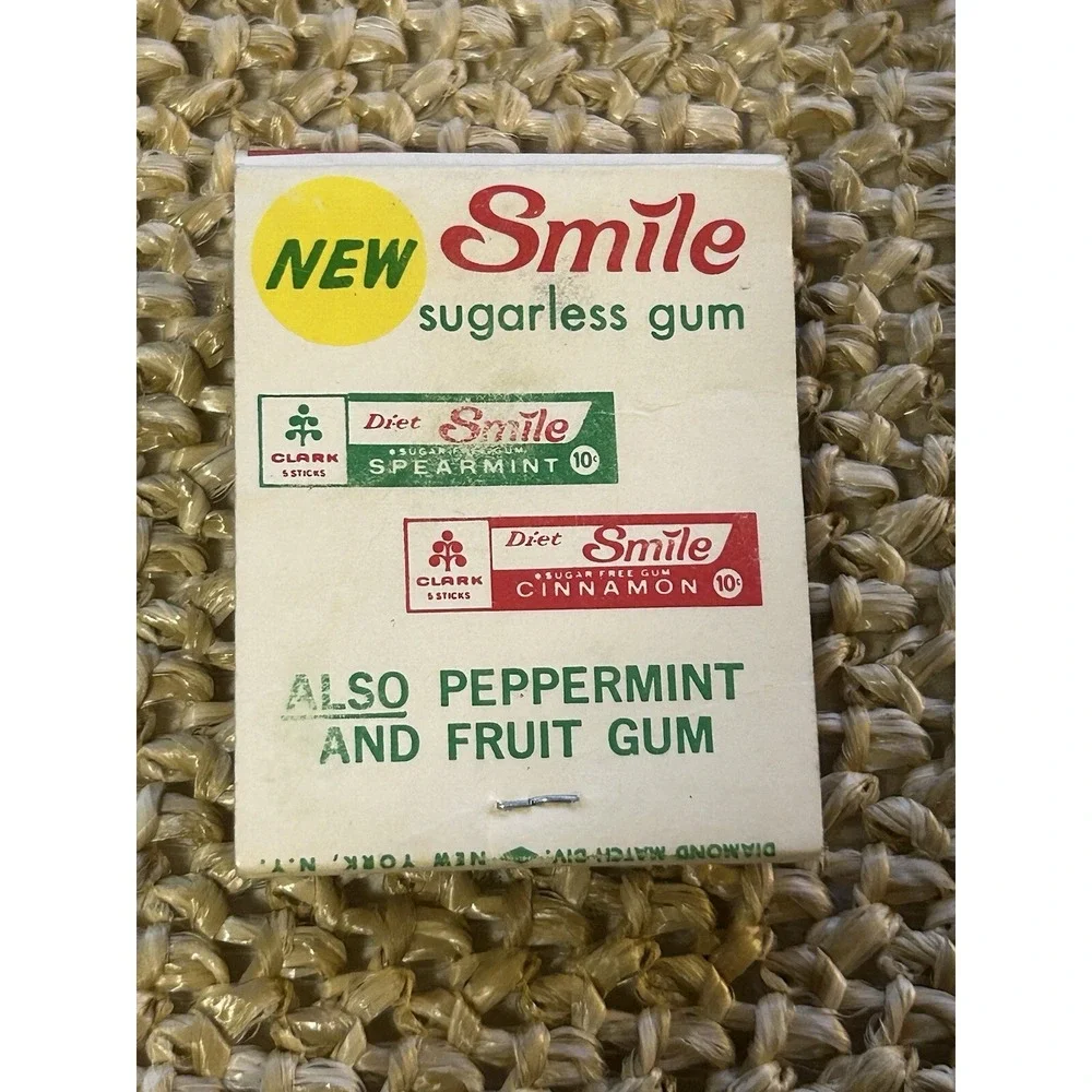 MATCHBOOK - CLARK'S GUM Advertisement - Cinnamint, Fruit Punch, Spearmint